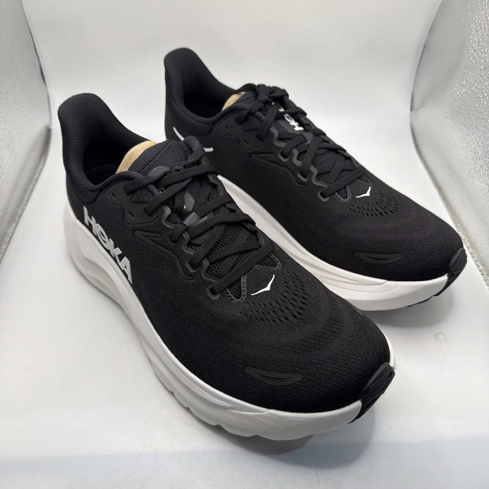 Hoka One One Men's Arahi 8 Running Shoes 1168690 BWHT Size 12D. NIB